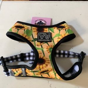 Reversible dog harness